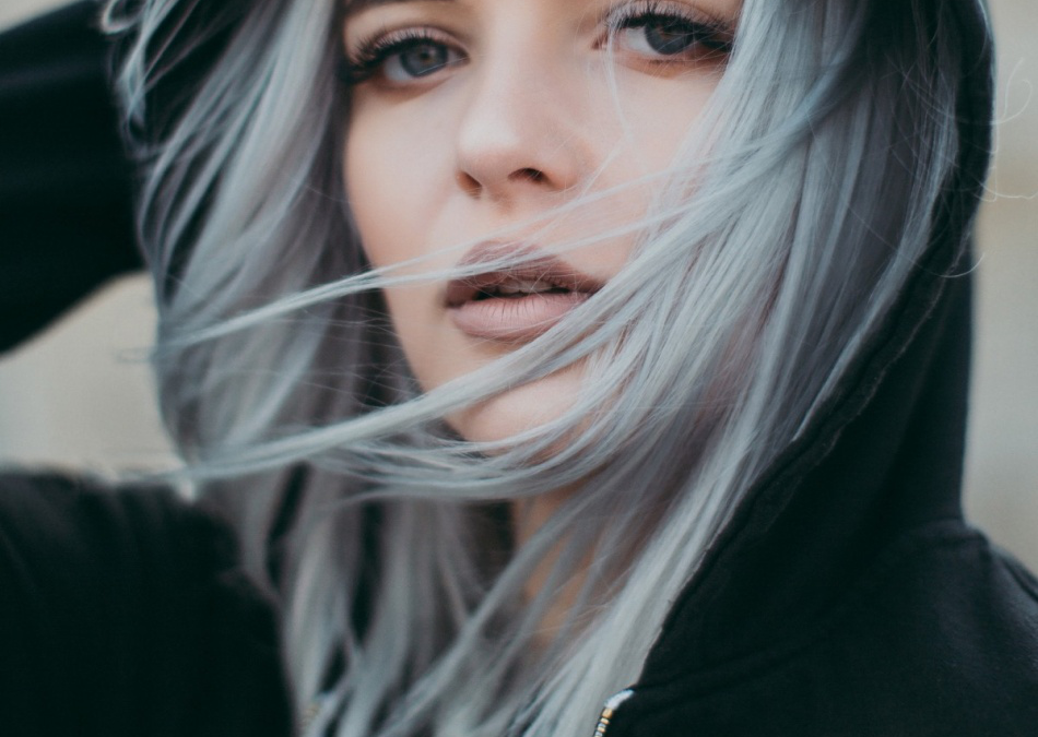 Shades of Gray: Trending Silver Hair Tones in 2020